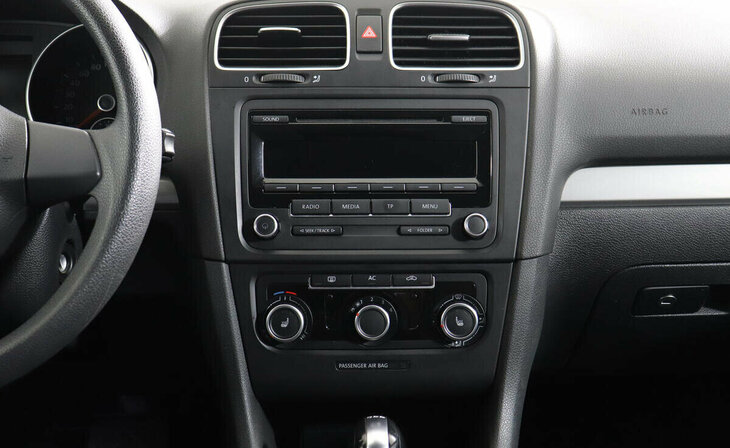 Volkswagen Golf - Фото 6