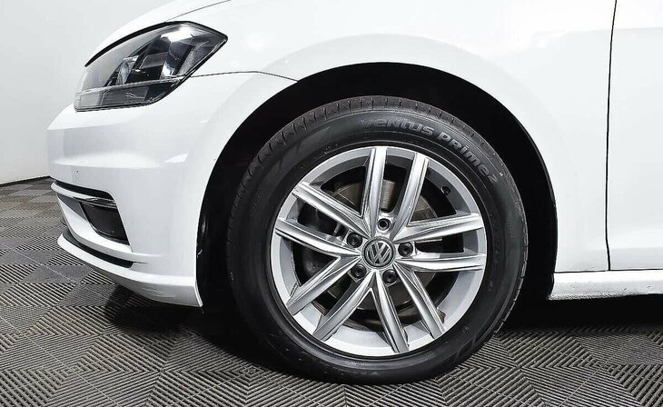 Volkswagen Golf - Фото 4