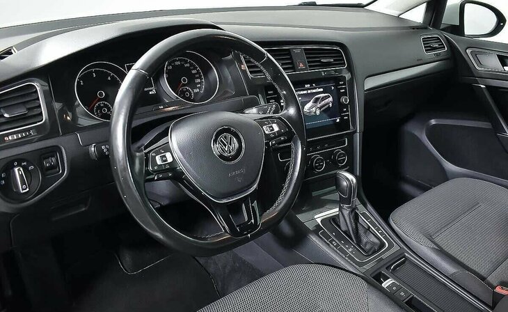 Volkswagen Golf - Фото 7
