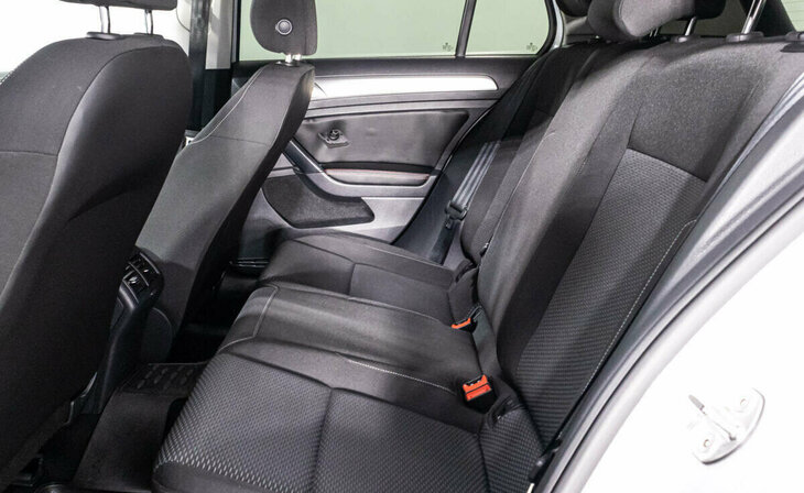 Volkswagen Golf - Фото 9