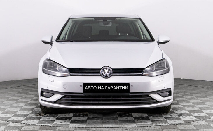Volkswagen Golf - Фото 1