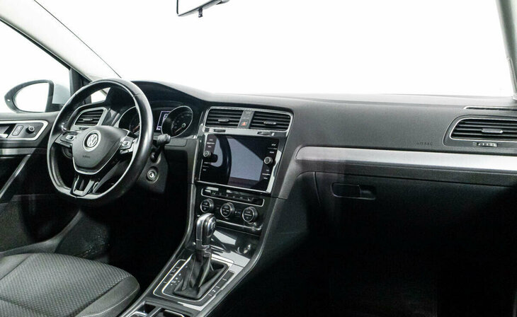 Volkswagen Golf - Фото 4