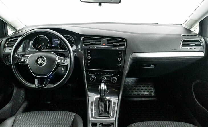 Volkswagen Golf - Фото 5