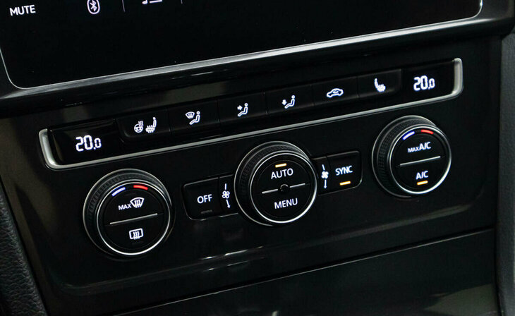 Volkswagen Golf - Фото 8