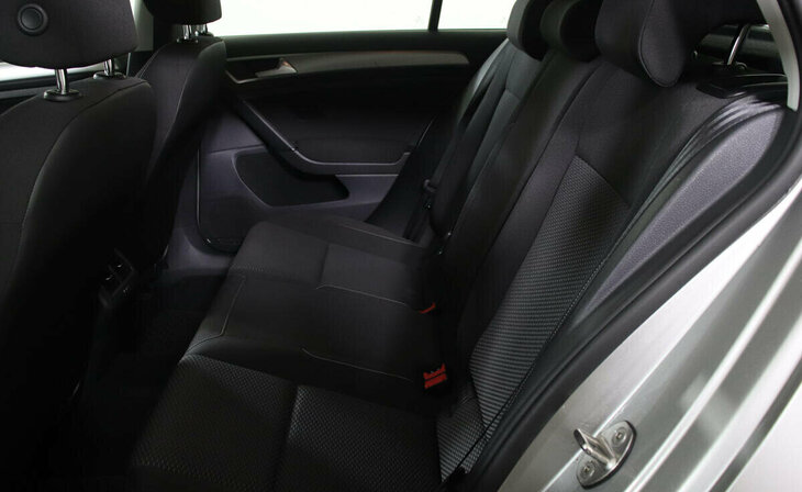 Volkswagen Golf - Фото 10