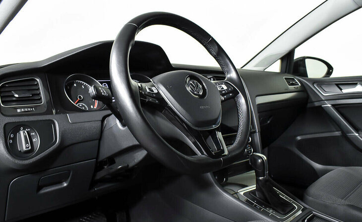Volkswagen Golf - Фото 9