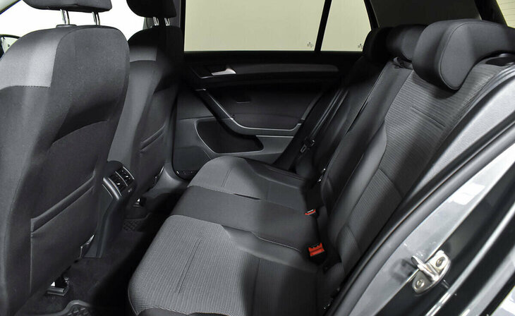 Volkswagen Golf - Фото 14