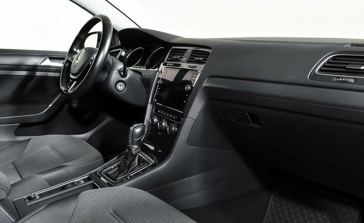 Volkswagen Golf - Фото 7