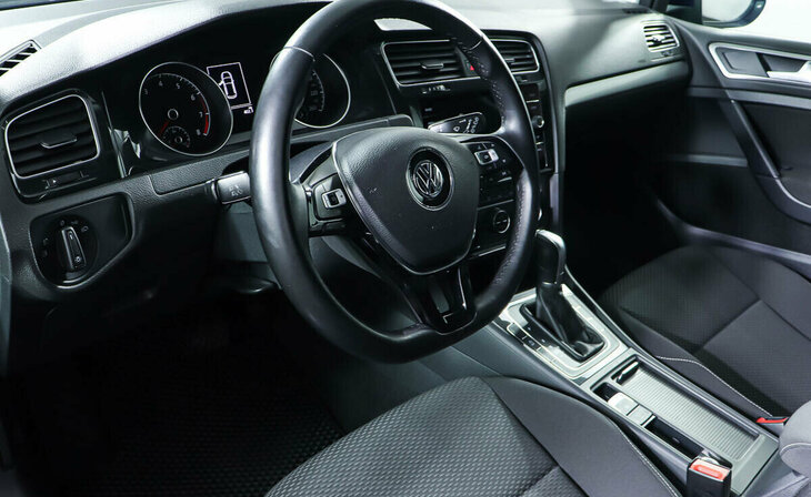 Volkswagen Golf - Фото 10