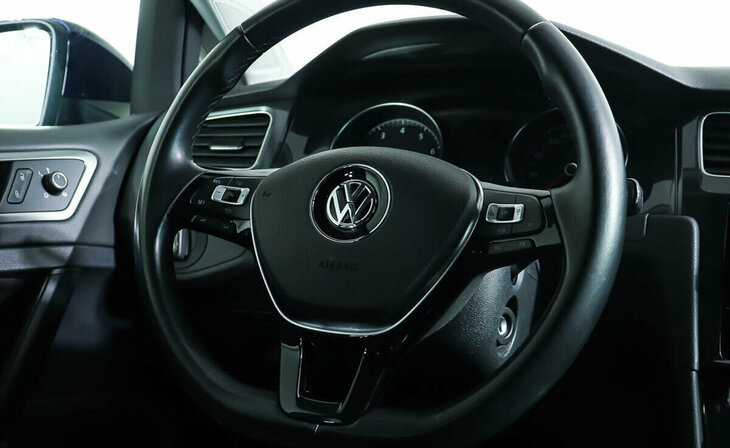 Volkswagen Golf - Фото 11