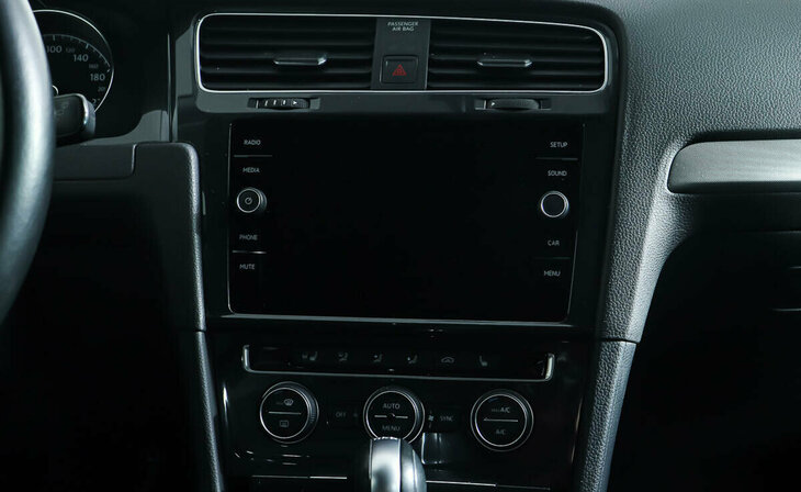 Volkswagen Golf - Фото 12