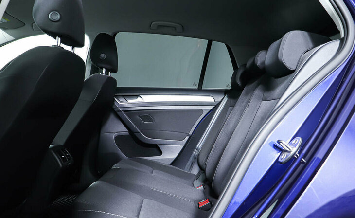 Volkswagen Golf - Фото 18