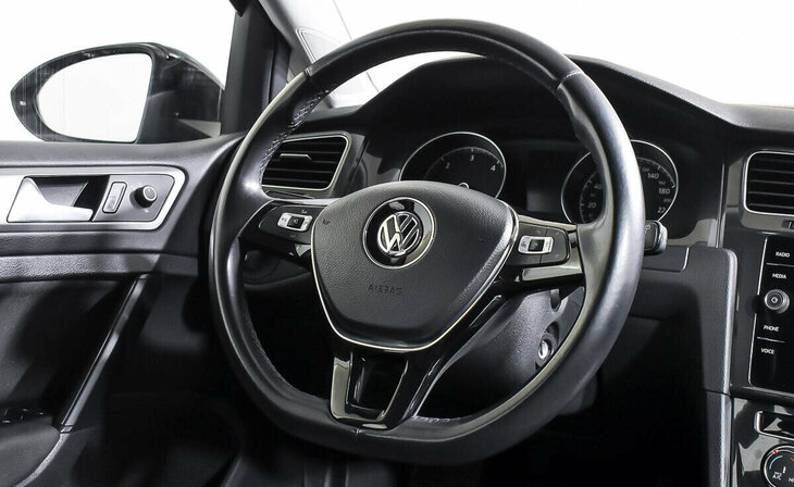 Volkswagen Golf - Фото 10