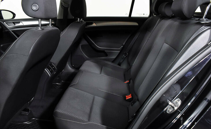 Volkswagen Golf - Фото 14