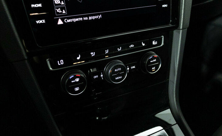 Volkswagen Golf - Фото 12