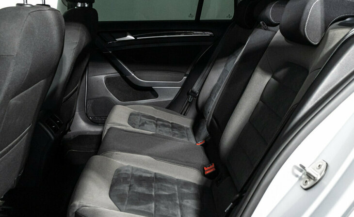 Volkswagen Golf - Фото 14