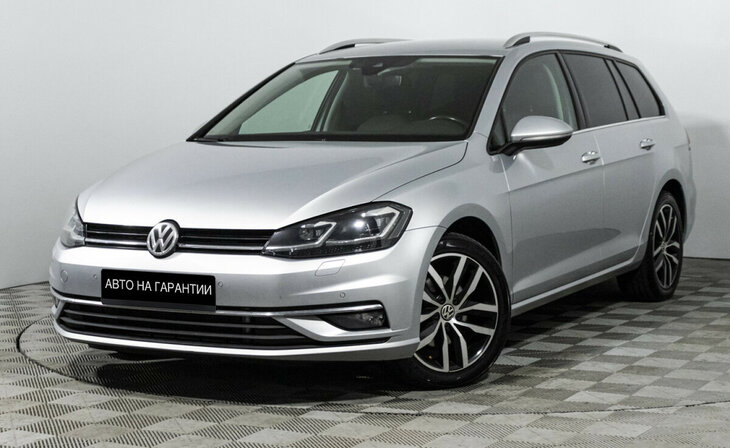 Volkswagen Golf - Фото 0