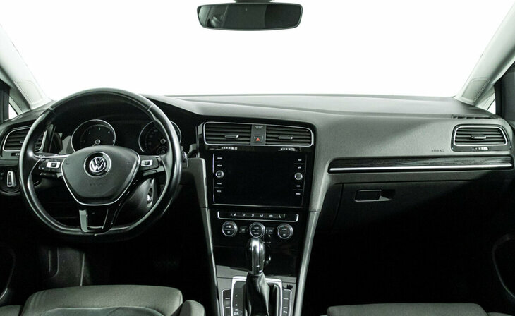 Volkswagen Golf - Фото 5