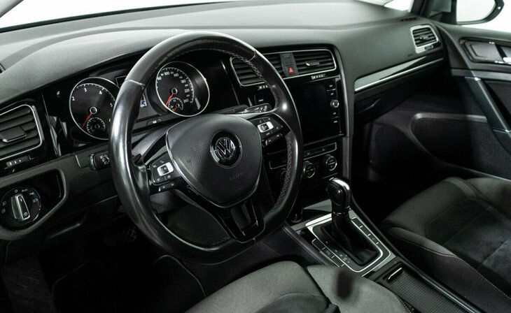 Volkswagen Golf - Фото 6