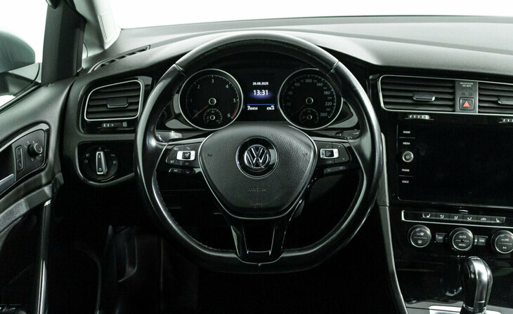 Volkswagen Golf - Фото 7
