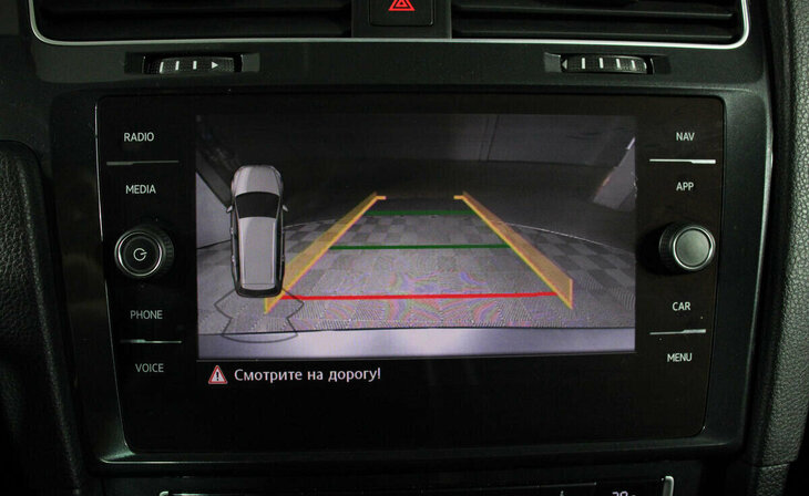 Volkswagen Golf - Фото 12