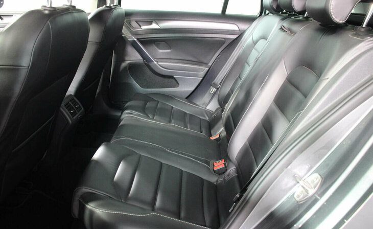 Volkswagen Golf - Фото 17