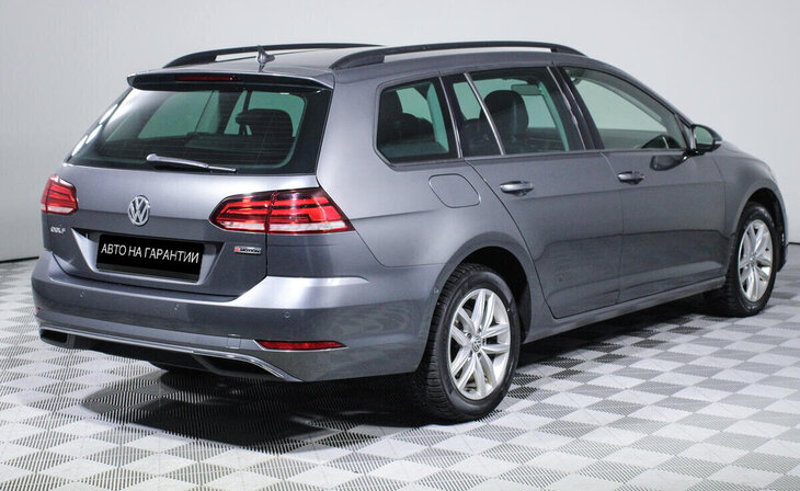 Volkswagen Golf - Фото 2