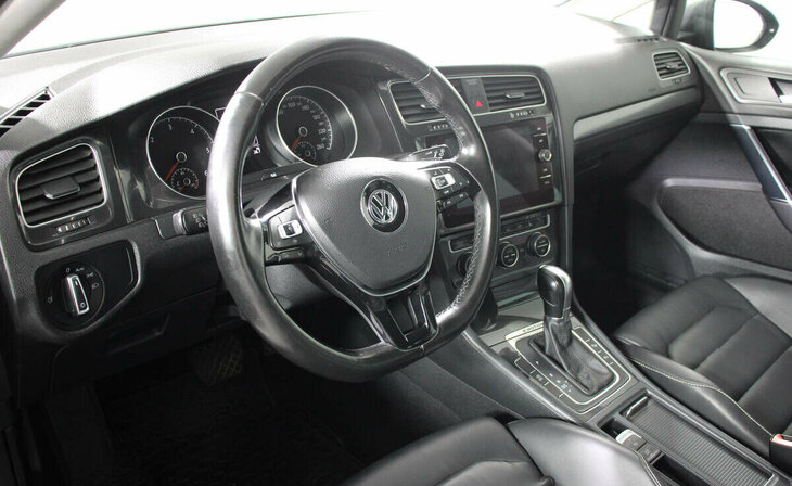 Volkswagen Golf - Фото 7