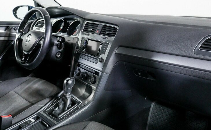 Volkswagen Golf - Фото 6