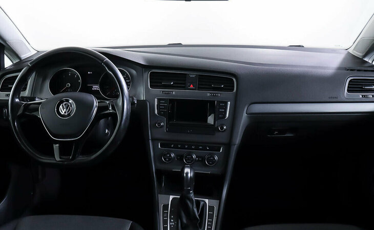 Volkswagen Golf - Фото 9