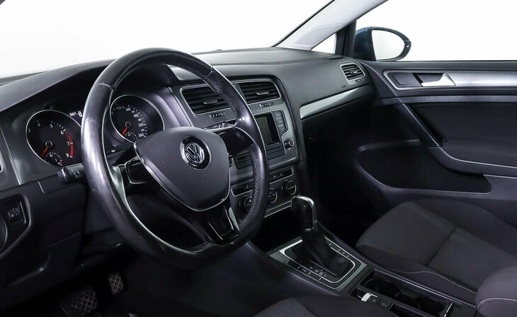 Volkswagen Golf - Фото 10