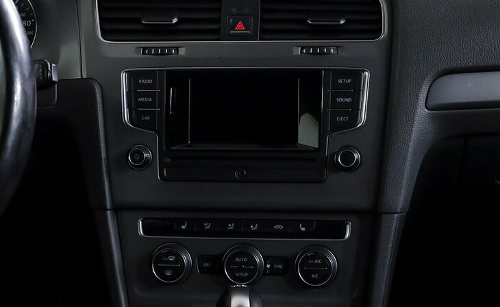 Volkswagen Golf - Фото 12