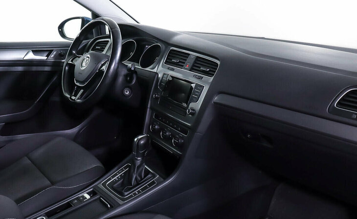 Volkswagen Golf - Фото 8