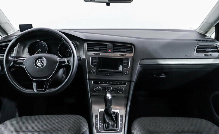 Volkswagen Golf - Фото 6