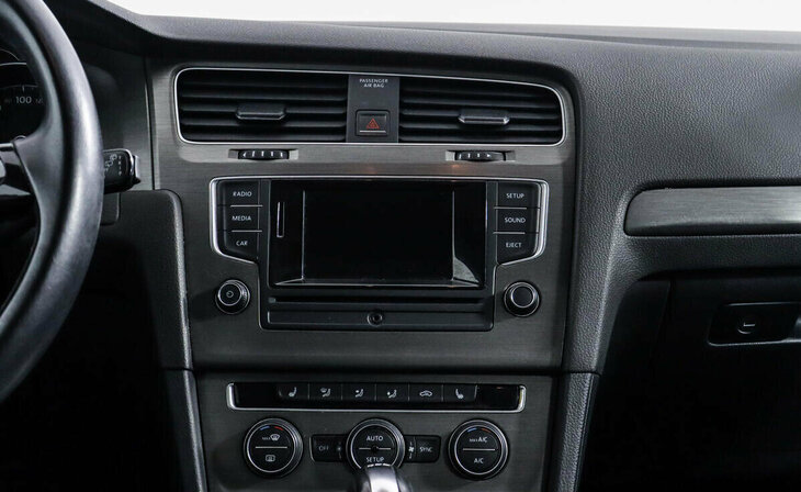 Volkswagen Golf - Фото 7