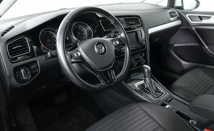 Volkswagen Golf - Фото 5