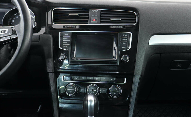 Volkswagen Golf - Фото 7