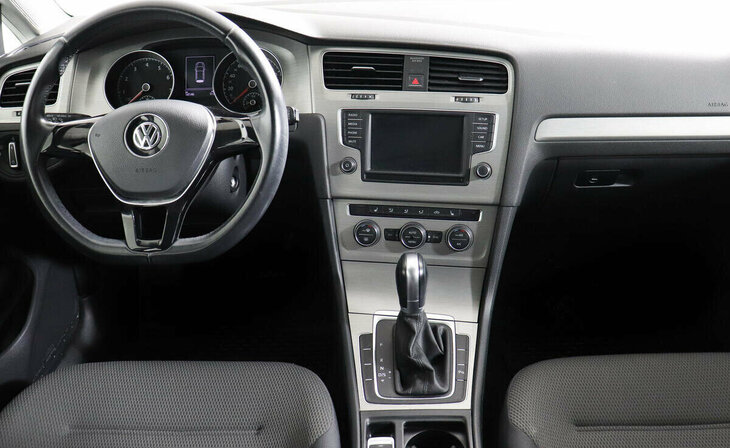 Volkswagen Golf - Фото 6