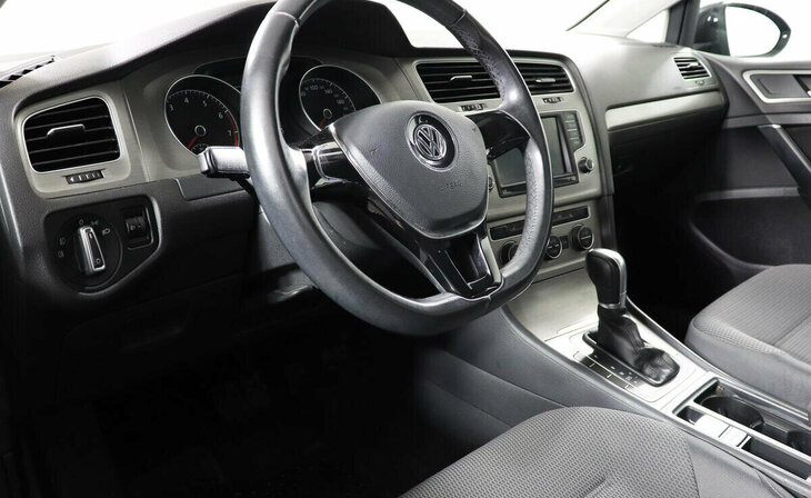Volkswagen Golf - Фото 7