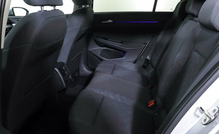 Volkswagen Golf - Фото 13