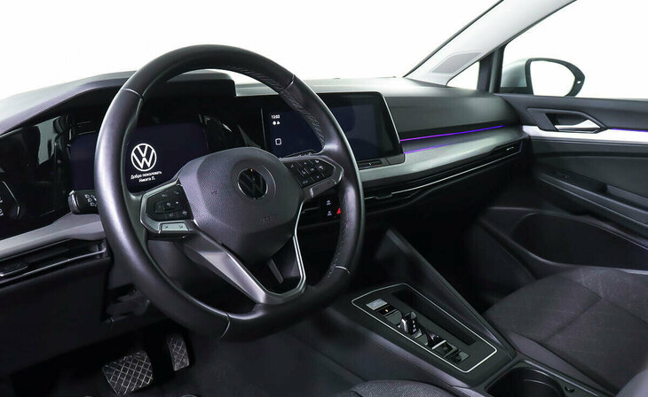 Volkswagen Golf - Фото 8