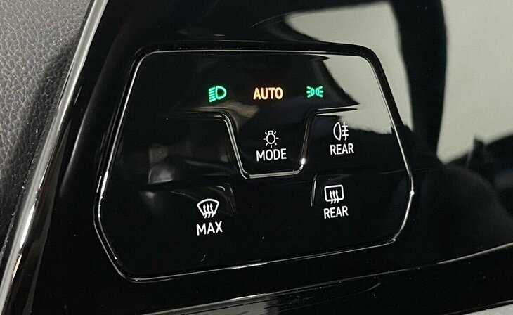 Volkswagen Golf - Фото 9