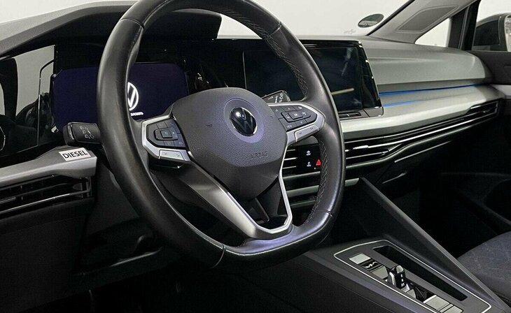 Volkswagen Golf - Фото 5