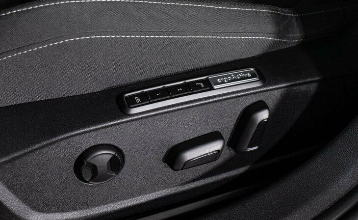 Volkswagen Golf - Фото 18