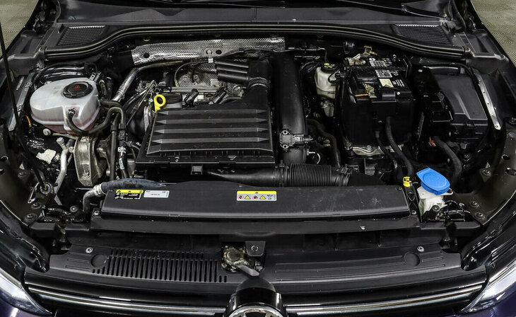 Volkswagen Golf - Фото 6