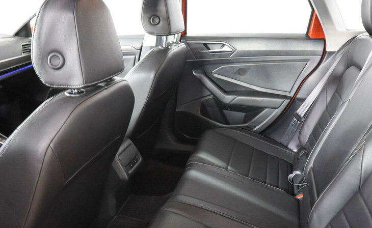 Volkswagen Jetta - Фото 9