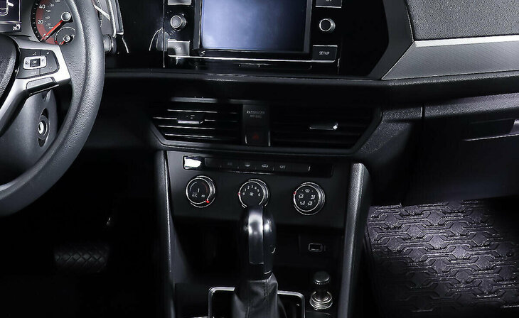 Volkswagen Jetta - Фото 12