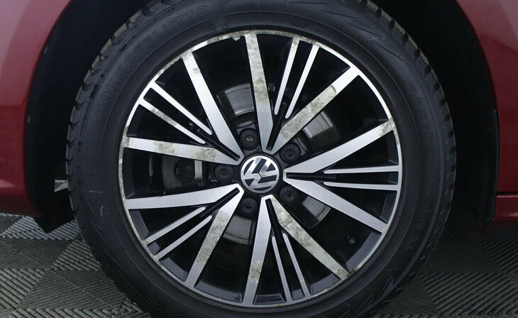 Volkswagen Jetta - Фото 4