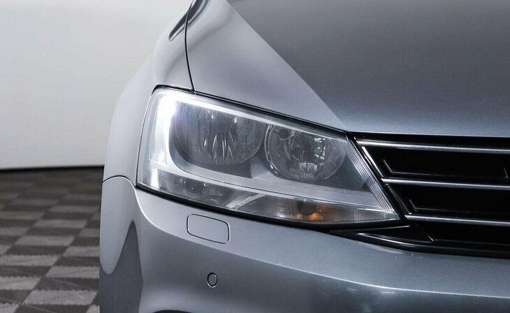 Volkswagen Jetta - Фото 6