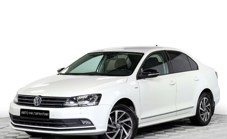 Volkswagen Jetta - Фото 0